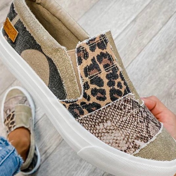 Ellewalk Pieced Raw Edge Canvas Slip-On Flats Sz 9 - Picture 2 of 3